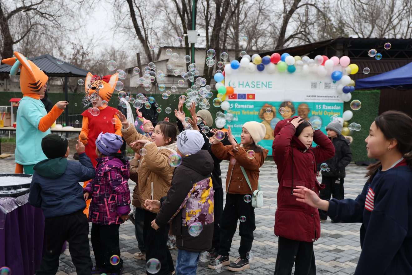 15 RAMAZAN’DA YETİMLERLE GÖNÜLLER BULUŞTU